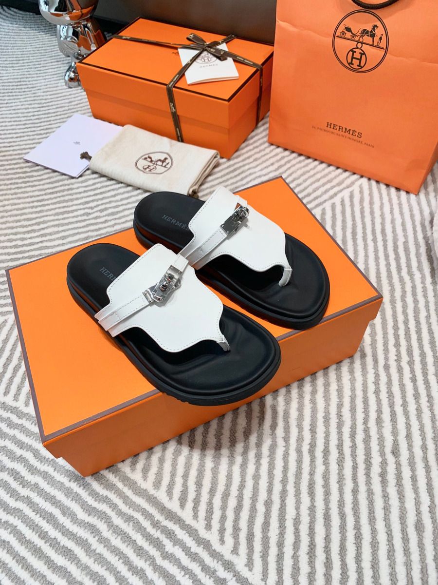 Hermes Empire Sandals in White Calfskin - Image 5