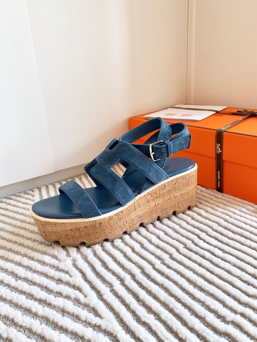 Hermes Havane 30 Sandals in Blue Suede Leather - Image 8