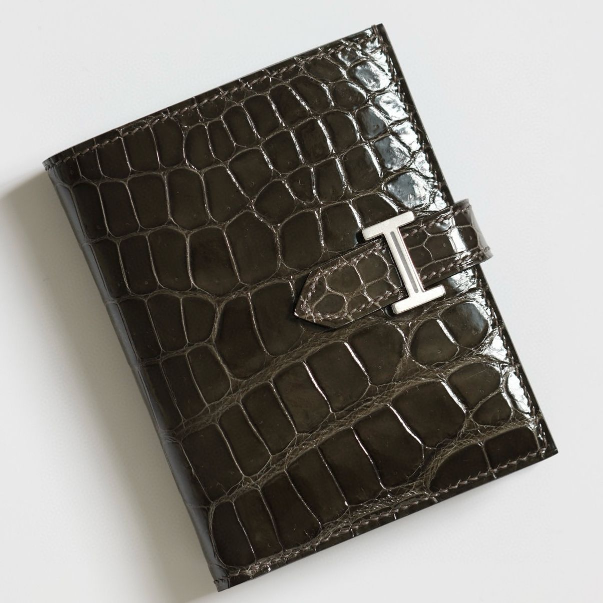 Hermes Bearn Compact Wallet in Graphite Shiny Alligator Leather