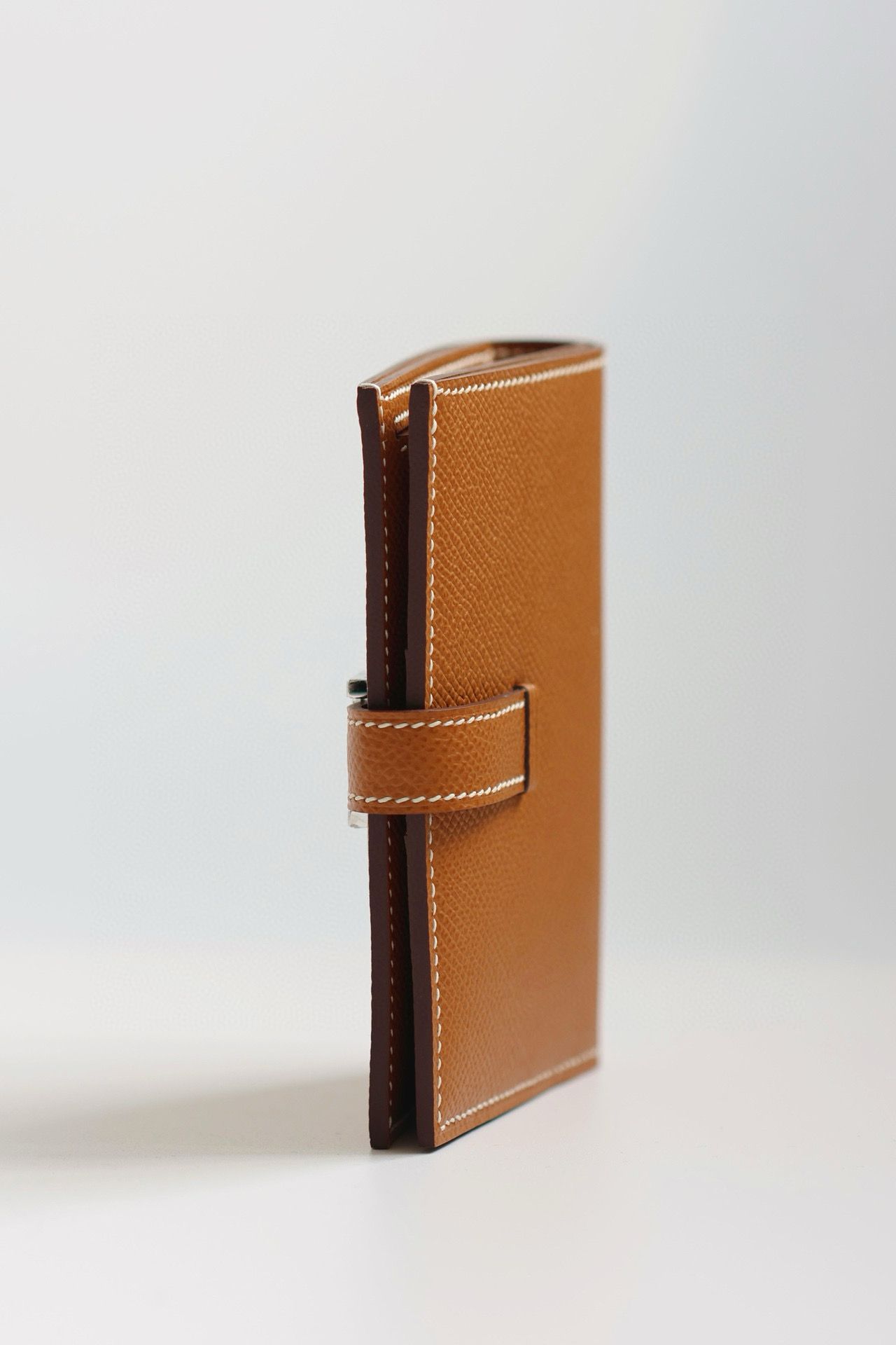 Hermes Bearn Compact Handmade Wallet in Gold Epsom Calfskin - Image 3
