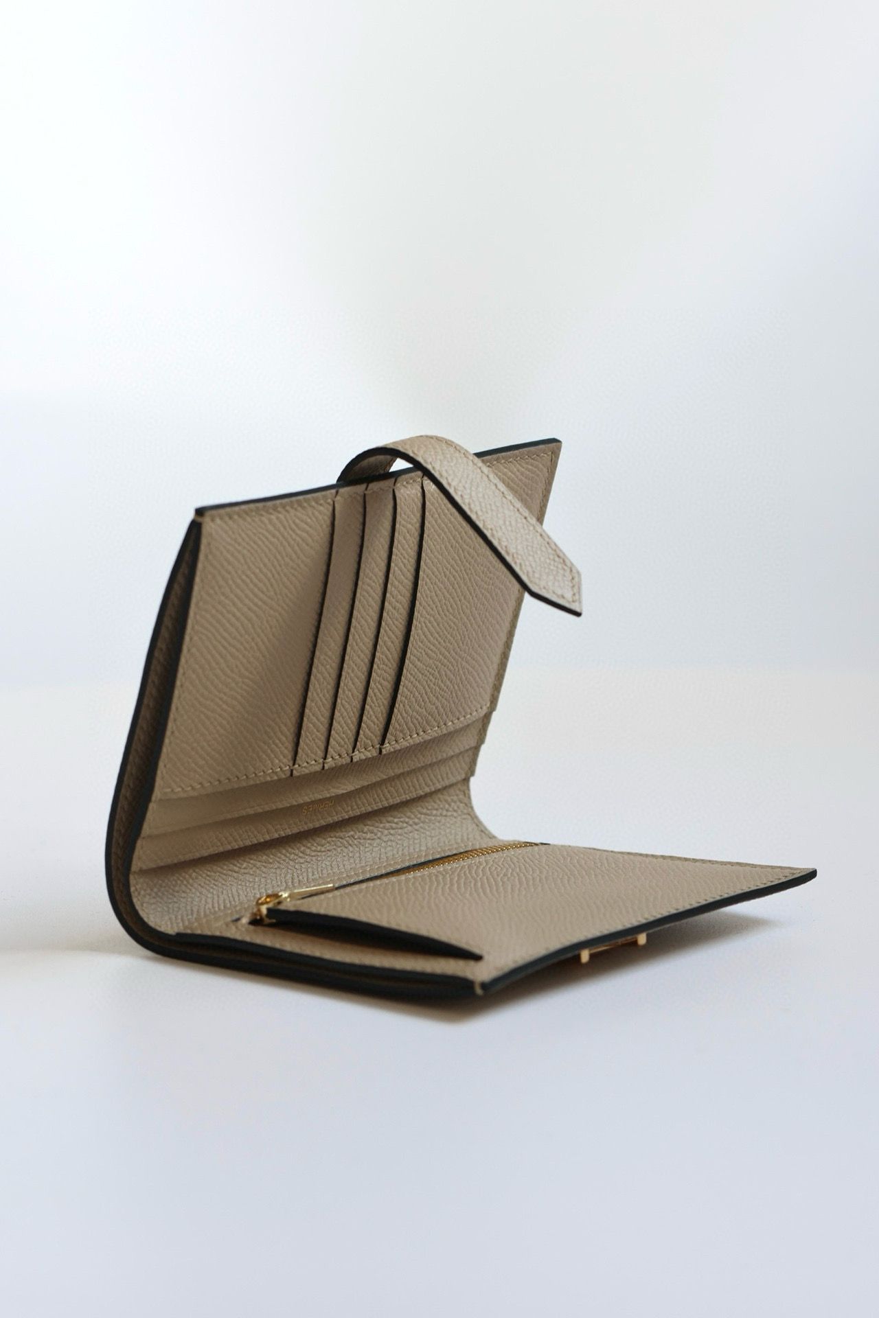 Hermes Bearn Compact Handmade Wallet in Trench Epsom Calfskin - Image 7