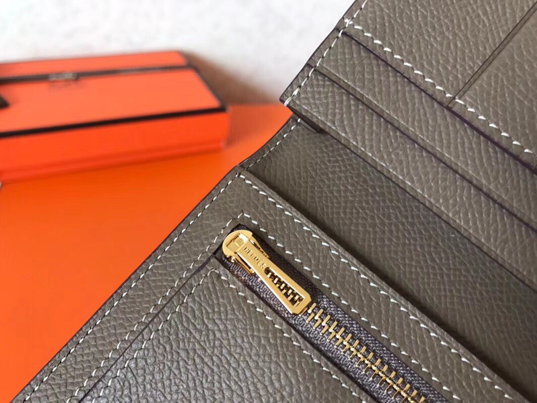 Hermes Taupe Epsom Bearn Gusset Wallet - Image 5