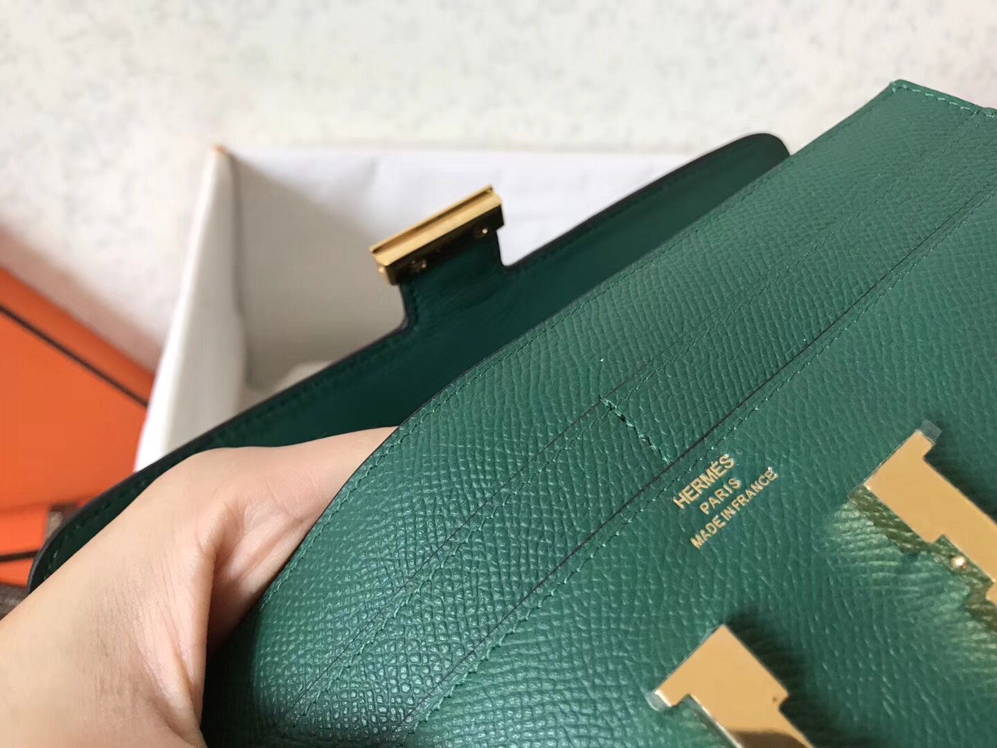 Hermes Constance Long Wallet In Malachite Epsom Leather - Image 5